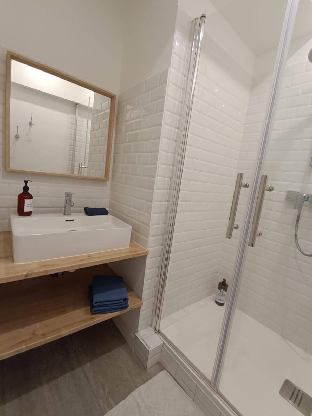 Apartmán Cosylocation - Vue Theatre Antique/Jardin De Cybele Vienne  Exteriér fotografie